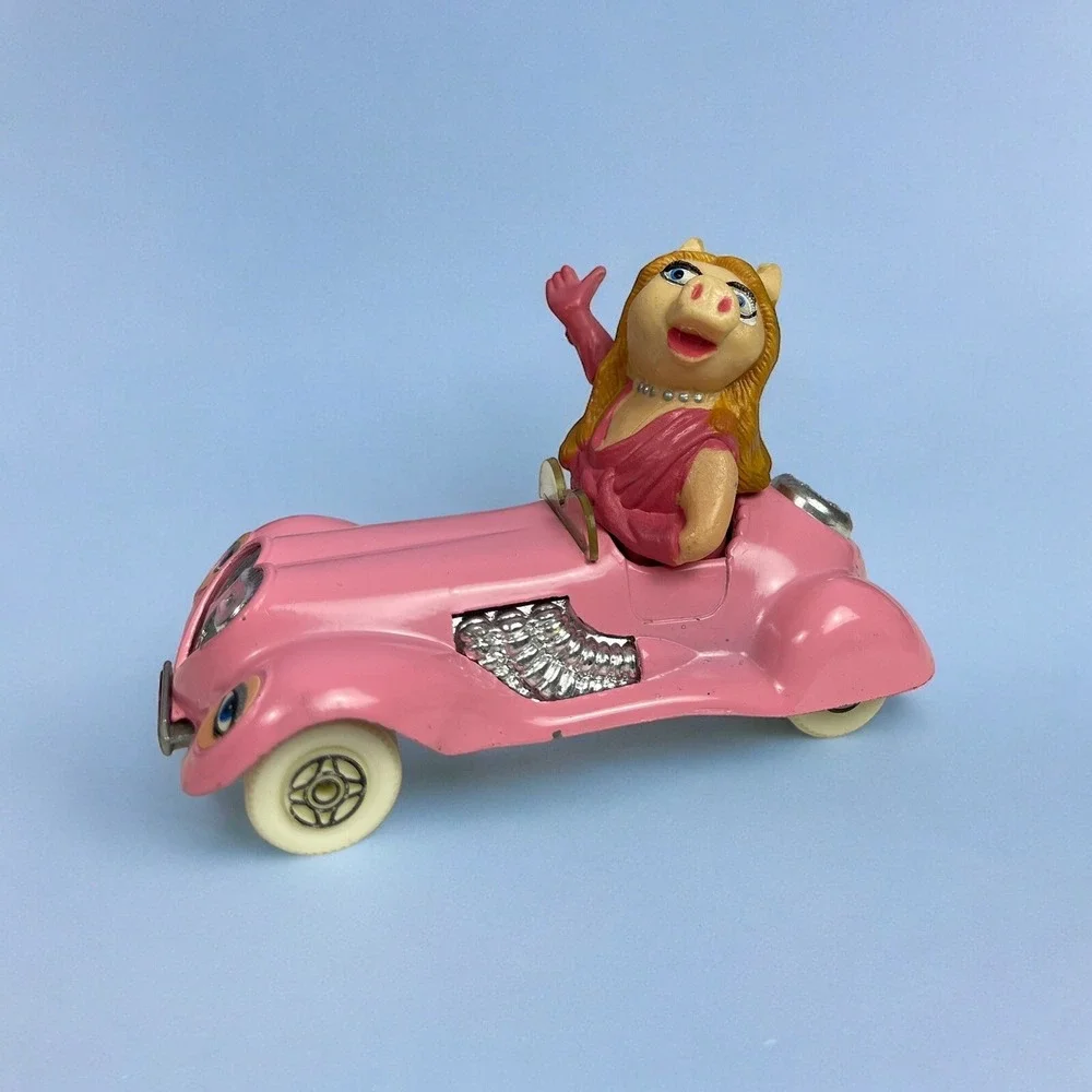 Vintage 1979 Corgi Miss Piggy In Pink Metal Car Jim Henson